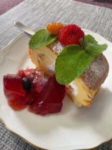 木苺の晴れがましくも飾り付け