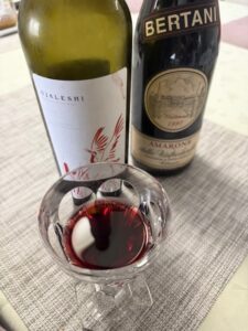 古酒酌んで沈思黙考したりけり